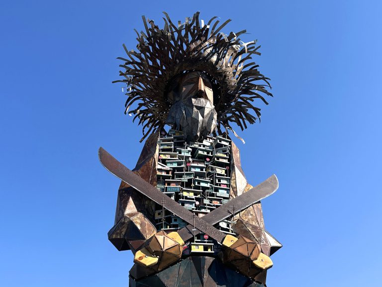 Statue of Jibaro Soy